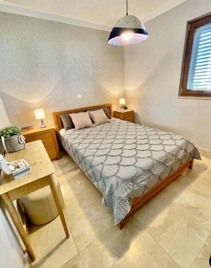 Apartament Slatine No 1 สลาทิเน ภายนอก รูปภาพ