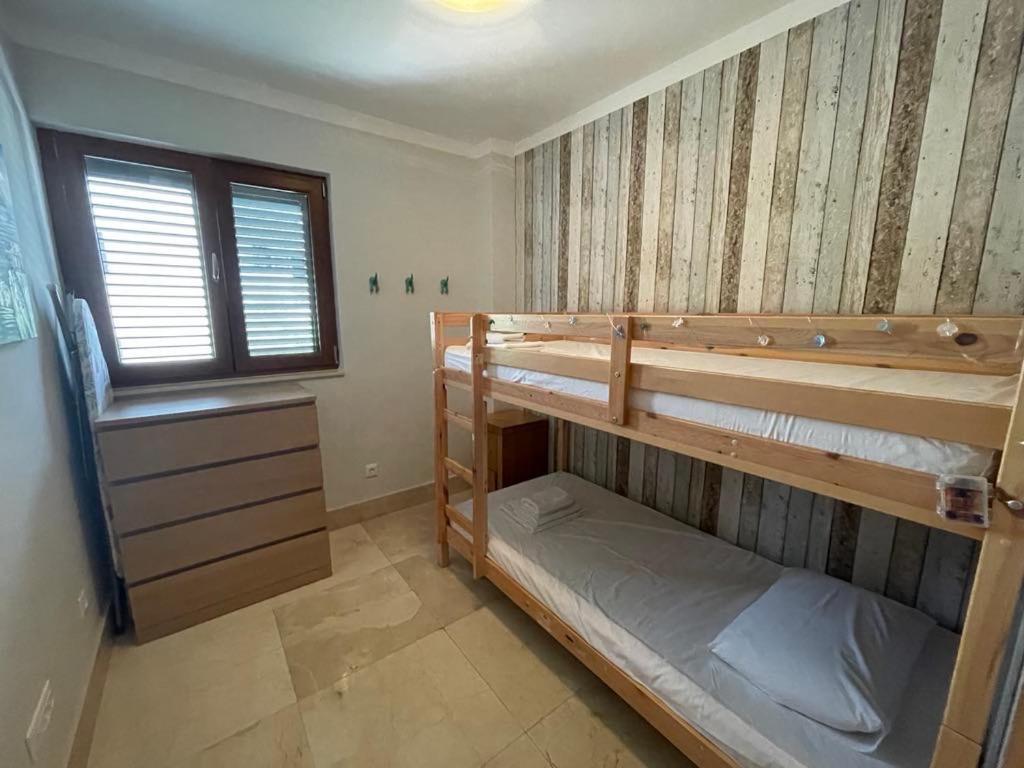 Apartament Slatine No 1 สลาทิเน ภายนอก รูปภาพ