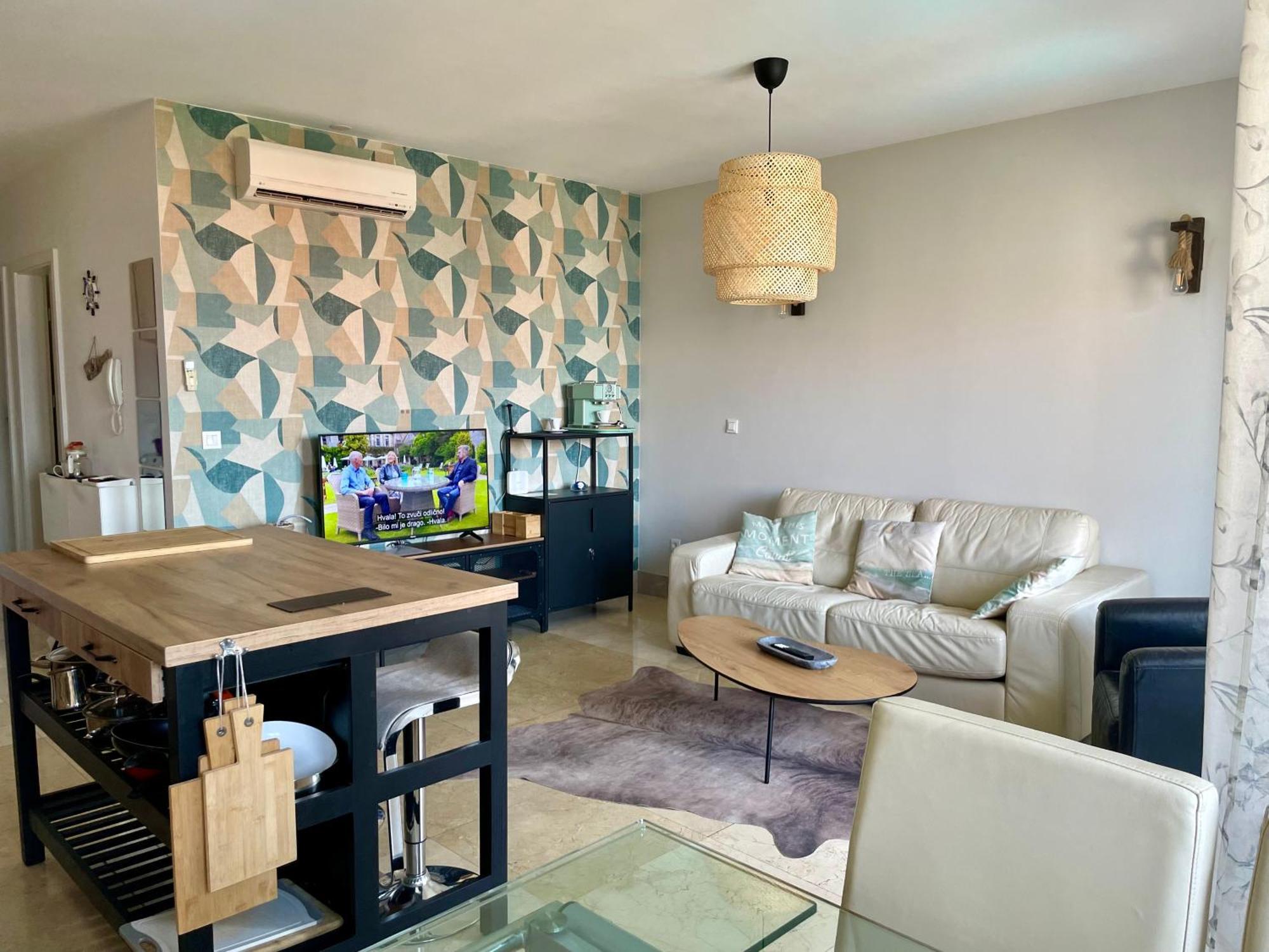 Apartament Slatine No 1 สลาทิเน ภายนอก รูปภาพ