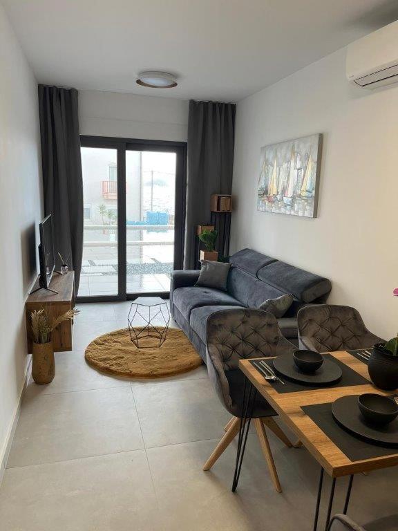 Apartament Slatine No 1 สลาทิเน ภายนอก รูปภาพ